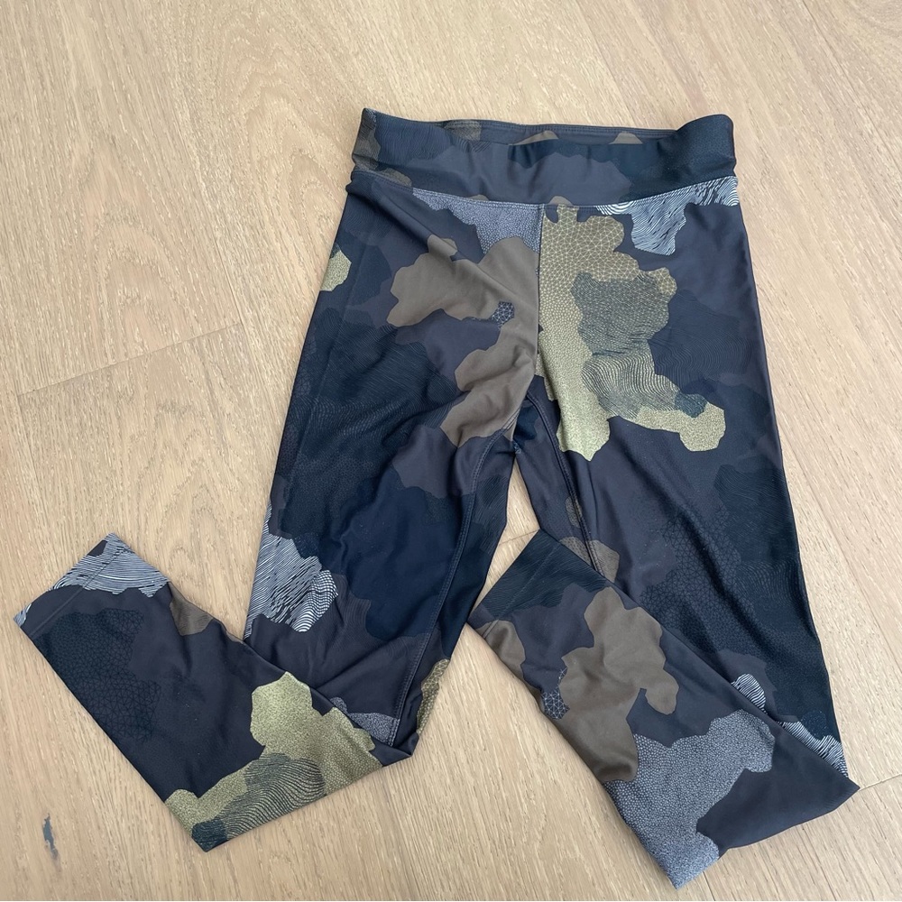 Oysho Capri leggings